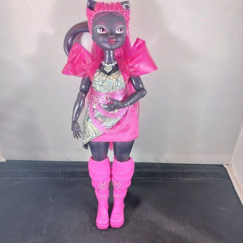 Monster High Catty Noir Doll